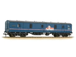 Bachmann-39-277A Gepäckwagen Mk1 GUV General Utility Van BR Property Board 00